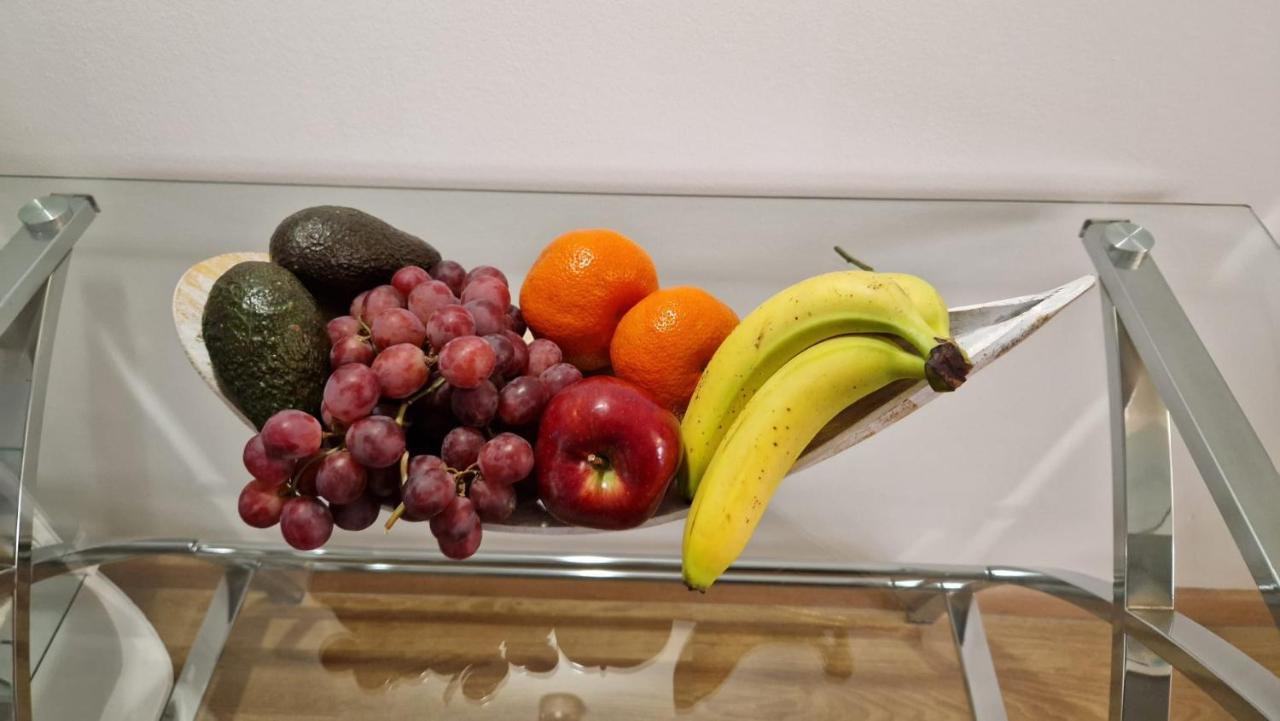 Apartamento Bernier Malaga Bagian luar foto