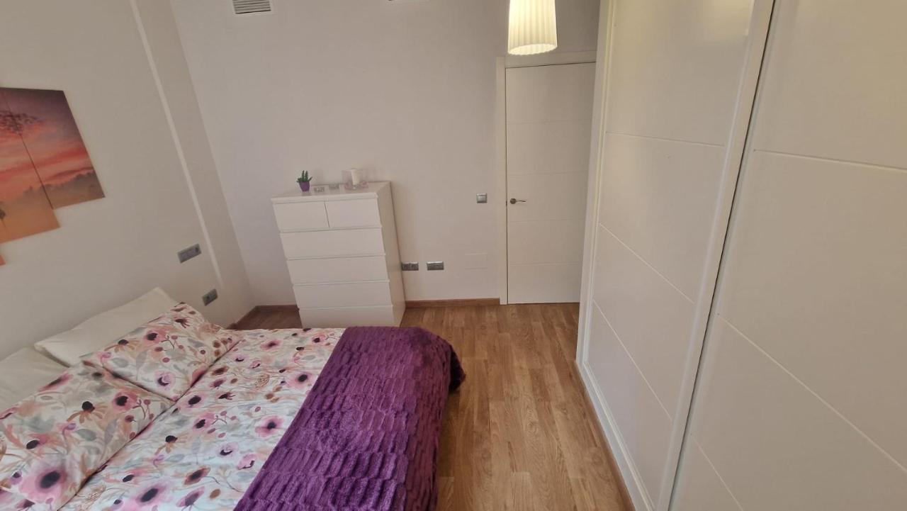 Apartamento Bernier Malaga Bagian luar foto